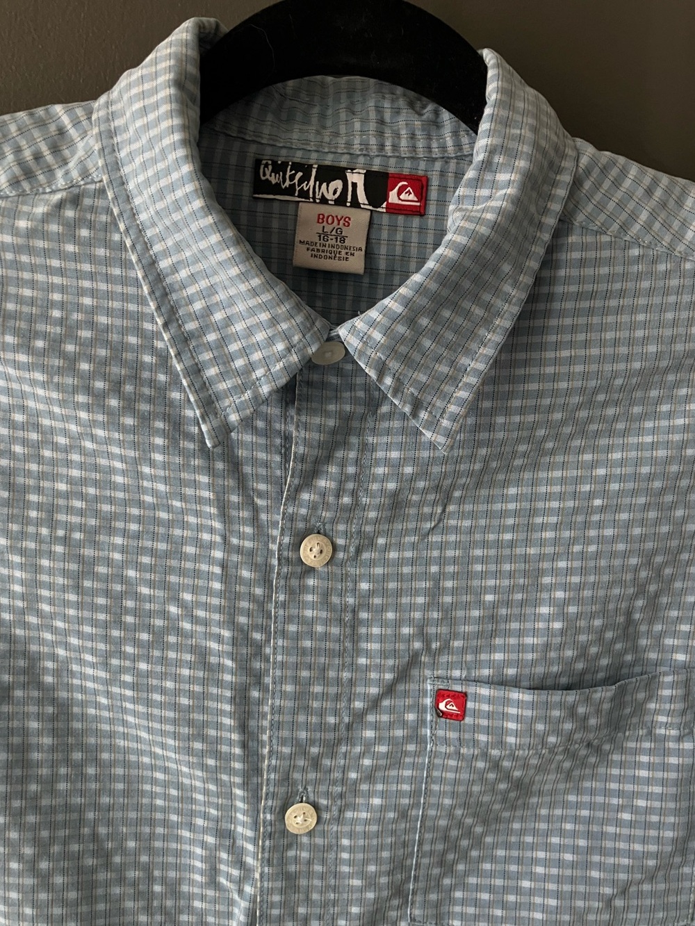 Vintage Y2K Quicksilver Button-Down Shirt Blue Short Sleeves Teens 2000s Masc